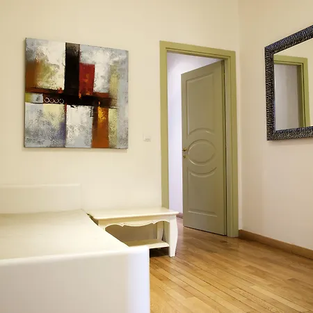 朵琪拉维塔精品套房酒店