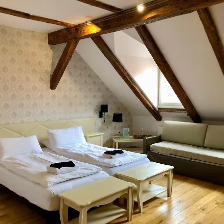 Hotell Dolce Boutique 4*